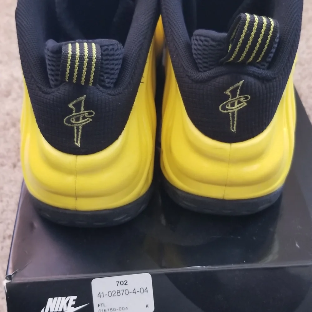 Nike Black and Yellow Foamposite-Style Basketball Sneakers - Picture 5 of 11